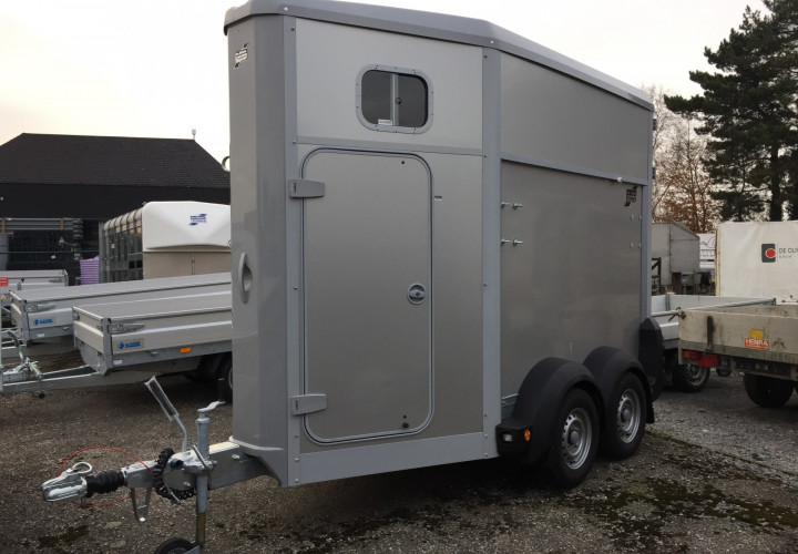 Paardentrailer Ifor Williams HB403
